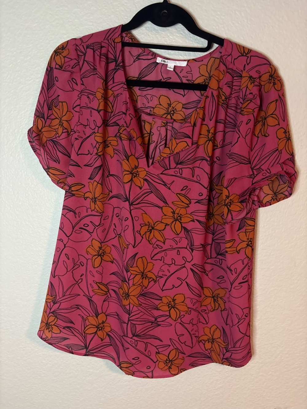 DR2 Pink Floral Split-Neck Puff Sleeve Blouse
